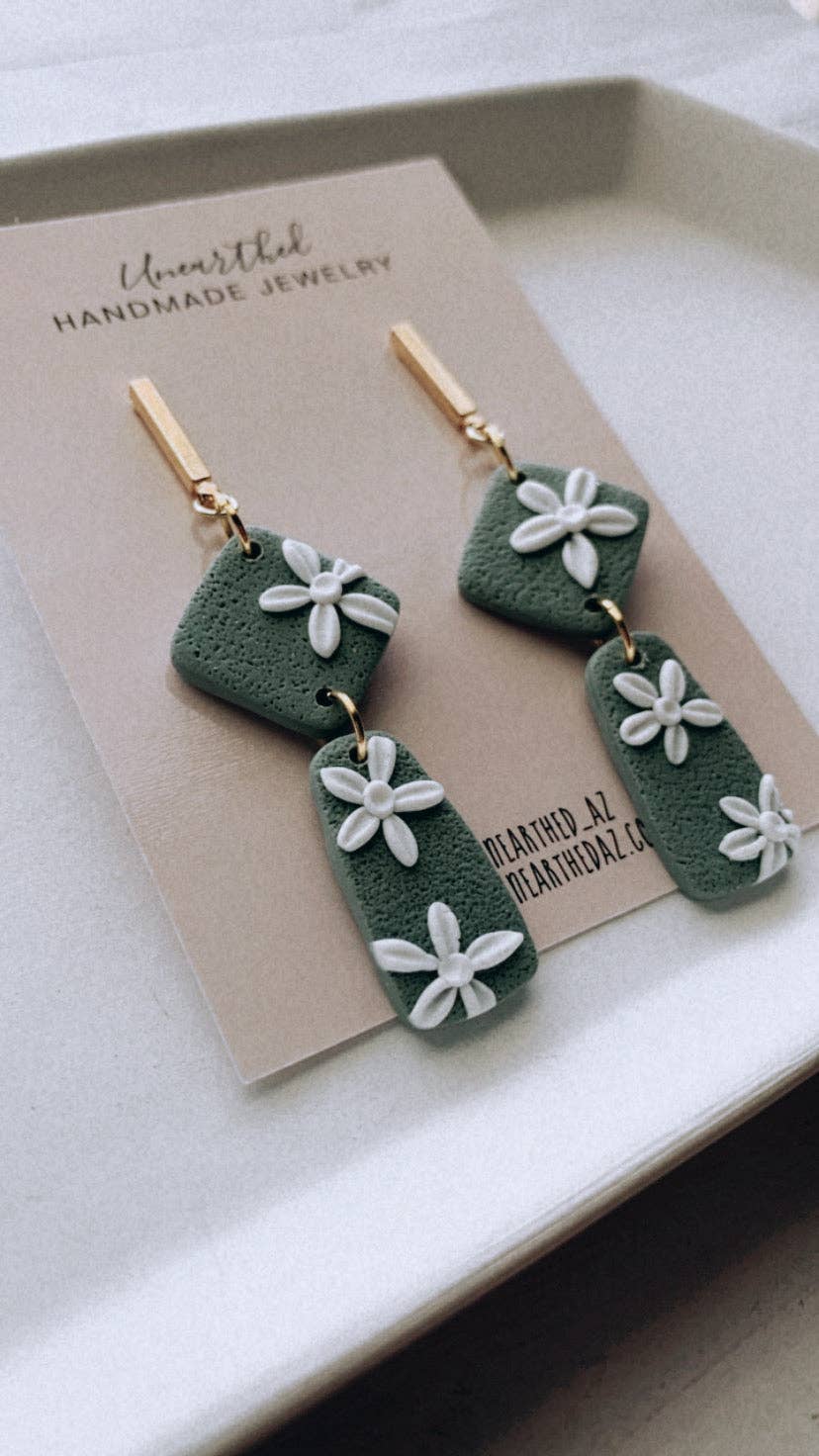 Daisy Dangle