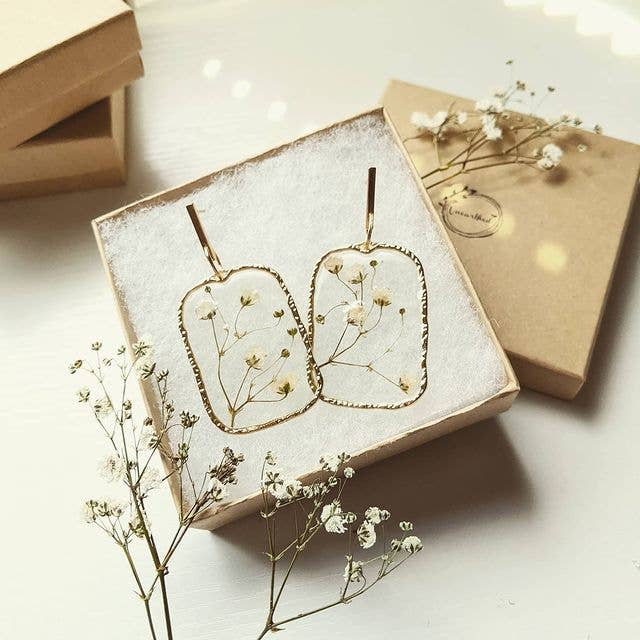 Glassed Floral Baby’s Breath