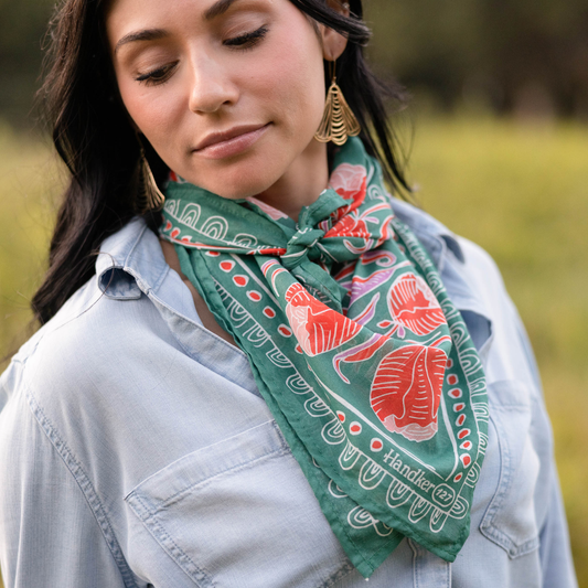 34" Winnie Bandana