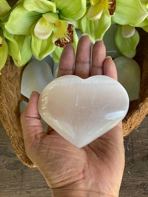 Selenite heart stone